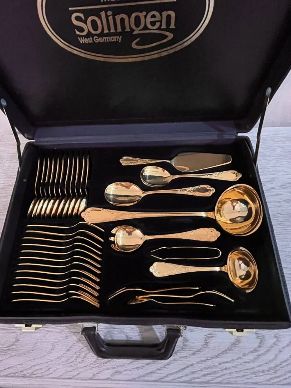 Soligen Gold Flatware Cutlery Full Set 70 Pc Germany Vintage In Case Used Once